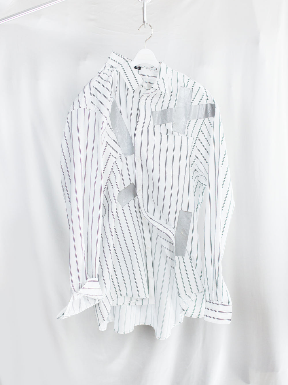 Les Six SS26 Kaos Tape Shirt