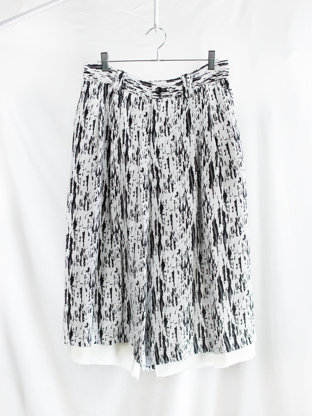 Sulvam SS26 Jacquard Easy Short