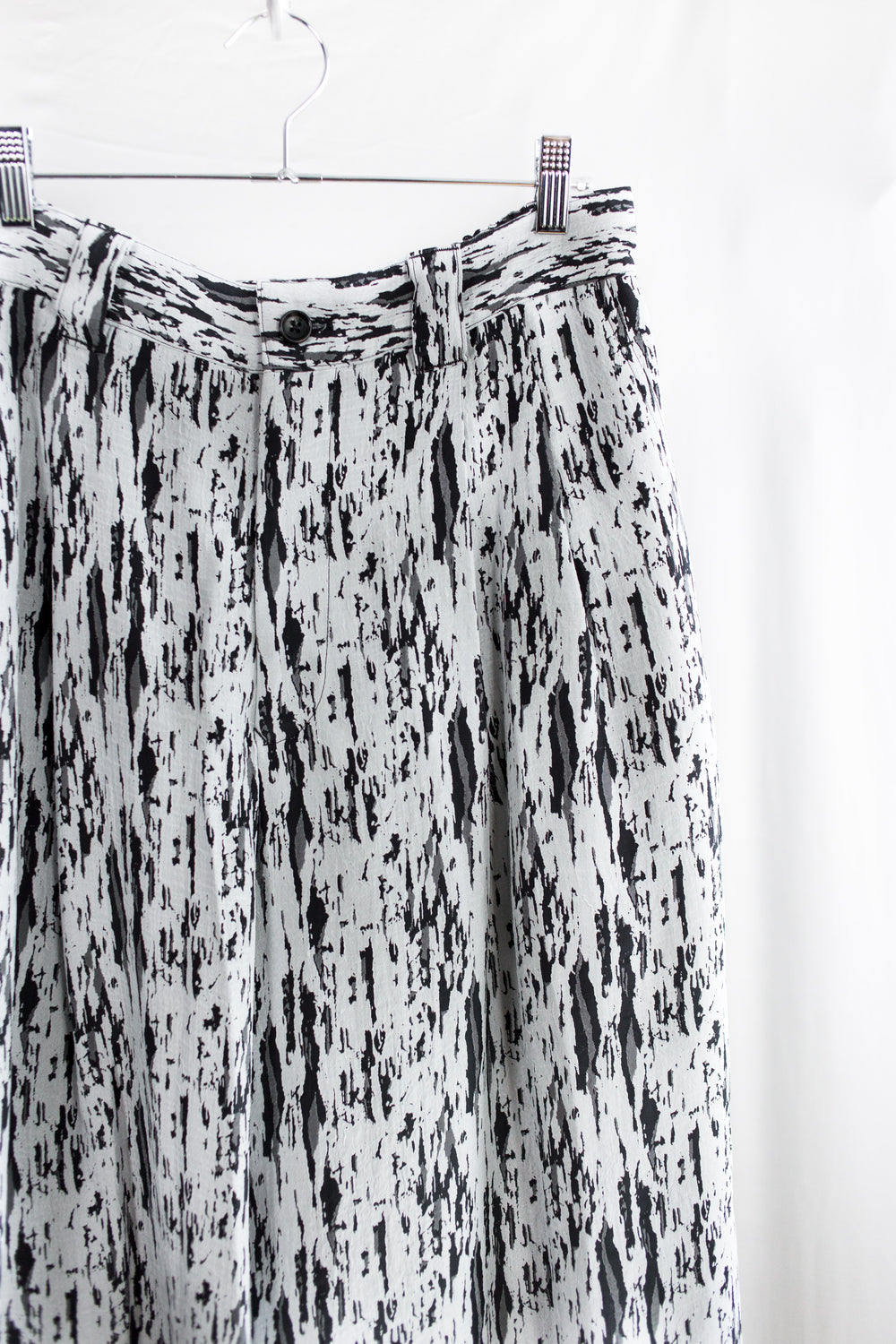 Sulvam SS26 Jacquard Easy Short