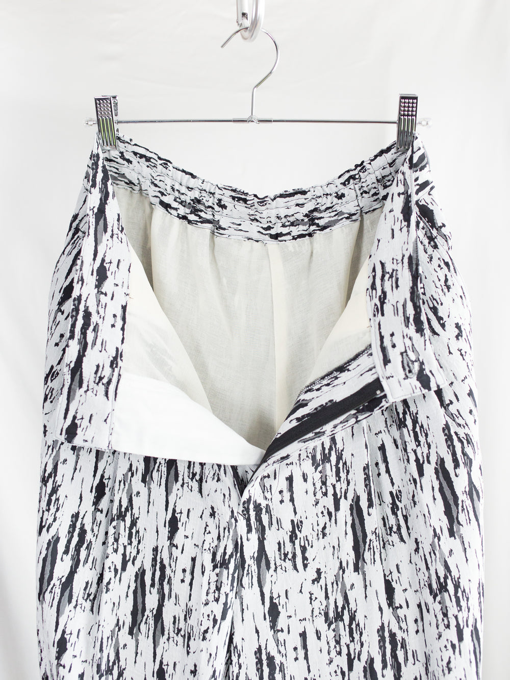 Sulvam SS26 Jacquard Easy Short