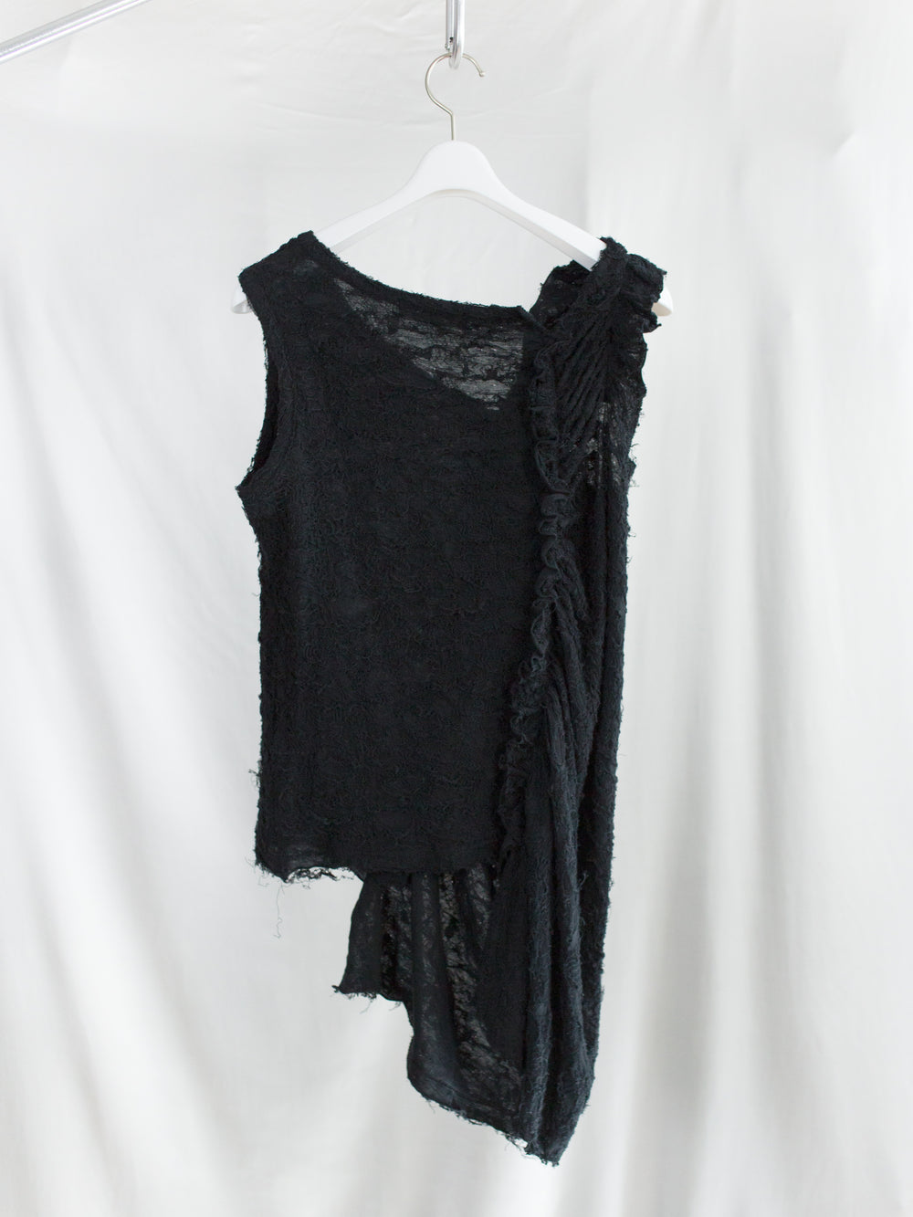 Sulvam SS26 Broken Frill Tank Top