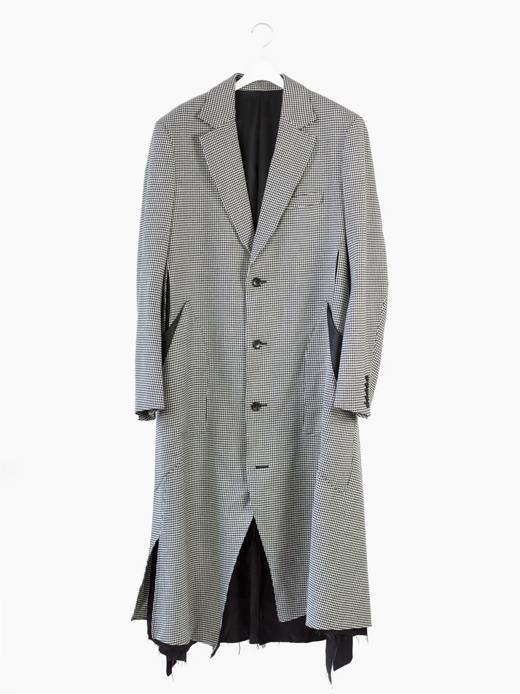 Sulvam AW22 Houndstooth Slashed Overcoat